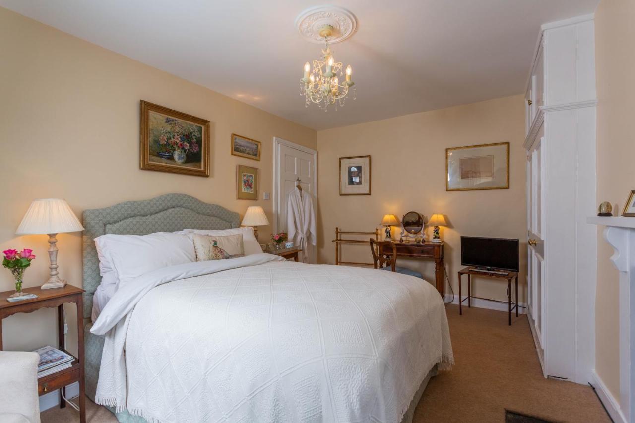 Ingram House Bed & Breakfast 안윅 외부 사진